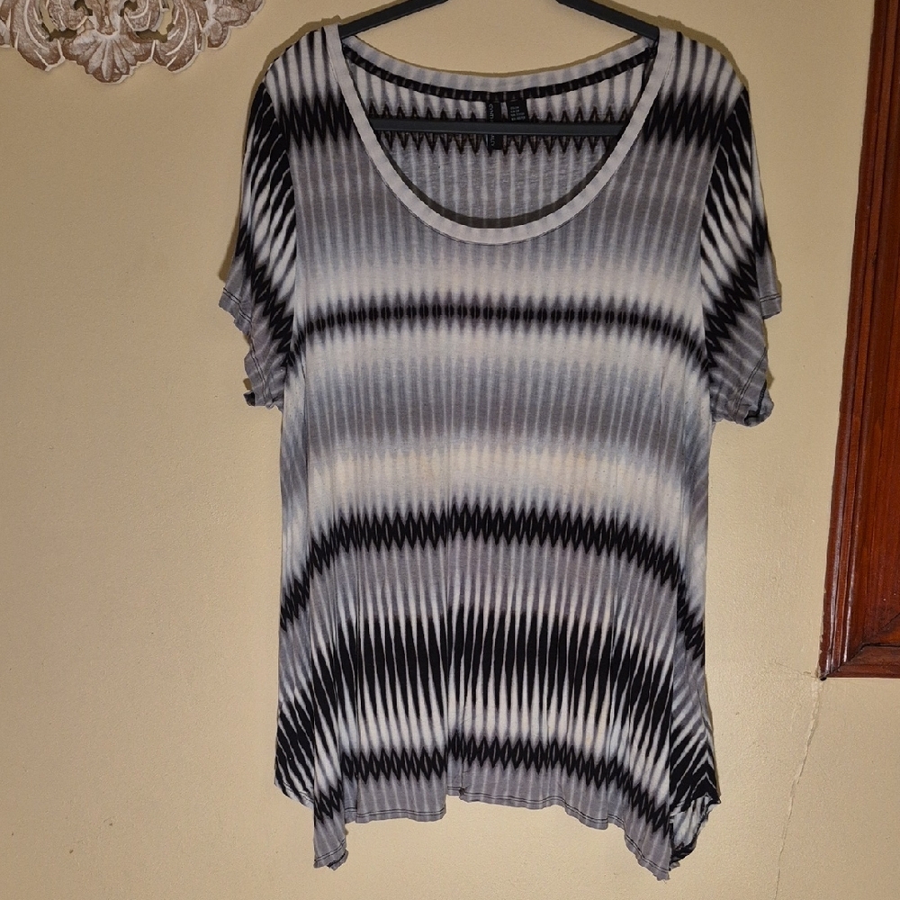 Cynthia Rowley Monochrome Patterned Short Sleeve Top